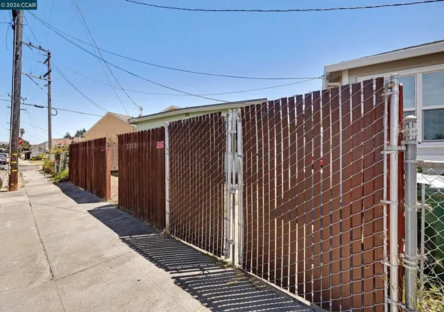 Homes for sale in Richmond, CA | 2370 Pine Ave, Richmond, CA 94806 | MLS# 41140120
