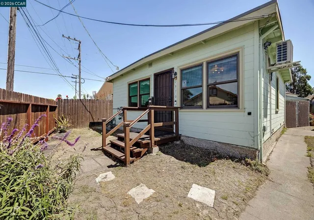 Homes for sale in Richmond, CA | 2370 Pine Ave, Richmond, CA 94806 | MLS# 41140120