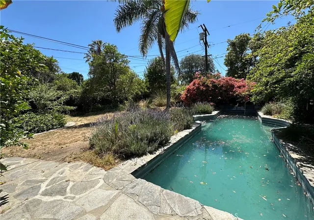 Photo 2 of Single family home for sale at 4217 Fair Ave, North Hollywood, CA 91602 | MLS# SR26142102 | Listing updated on 2026-07-01