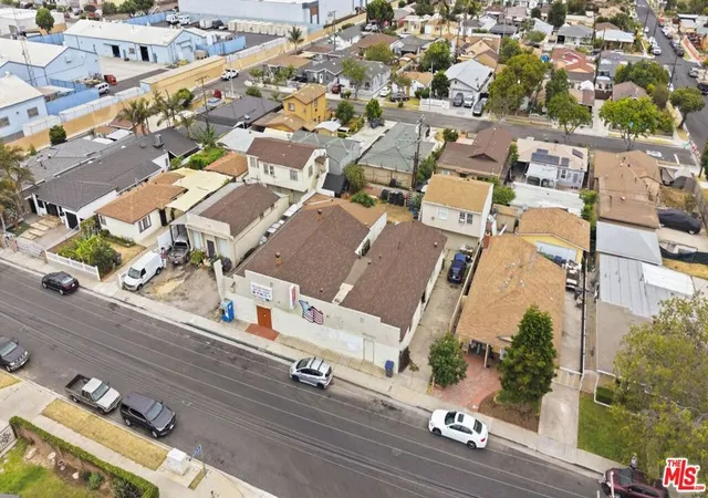 3rd image of 743 E Deloras Dr, Carson, CA 90745 | MLS# 26854349