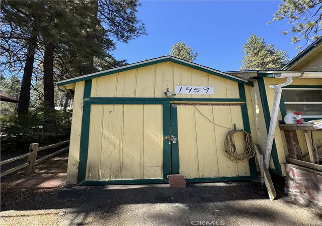 5th image of 1459 Ross St, Wrightwood, CA 92397 | MLS# CV26133676