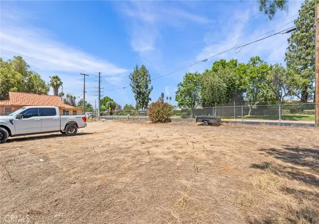 Photo 4 of Single family home for sale at 3284 Jackson, Riverside, CA 92503 | MLS# PW26141811 | Listing updated on 2026-09-10