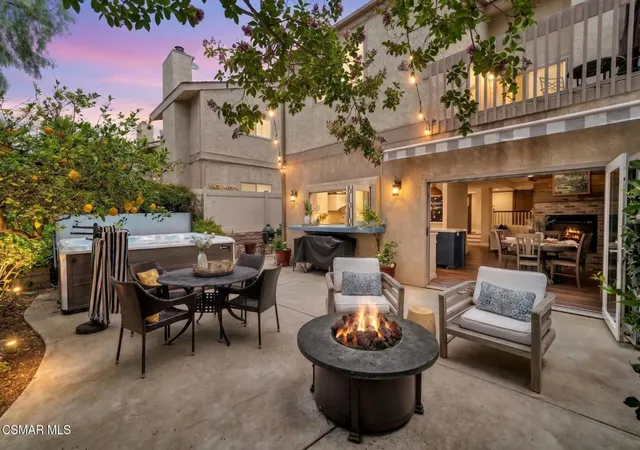 Townhouse for sale at 3175 Sunburst Pl, Thousand Oaks, CA 91360 | MLS# 226003095