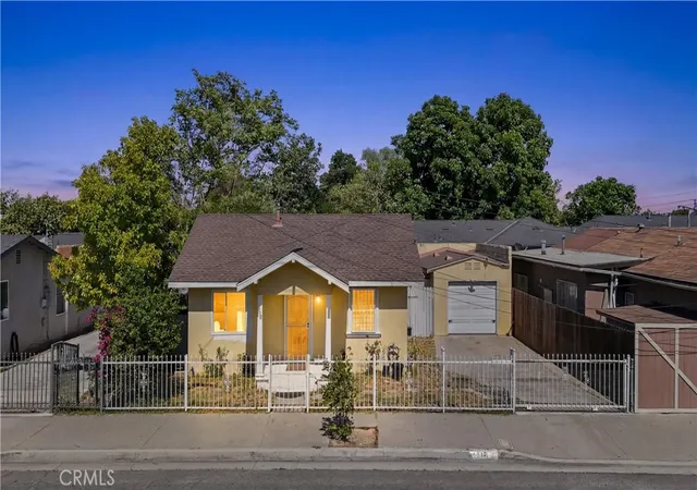 1st image of 512 S Willowbrook Ave, Compton, CA 90220 | MLS# DW26142804