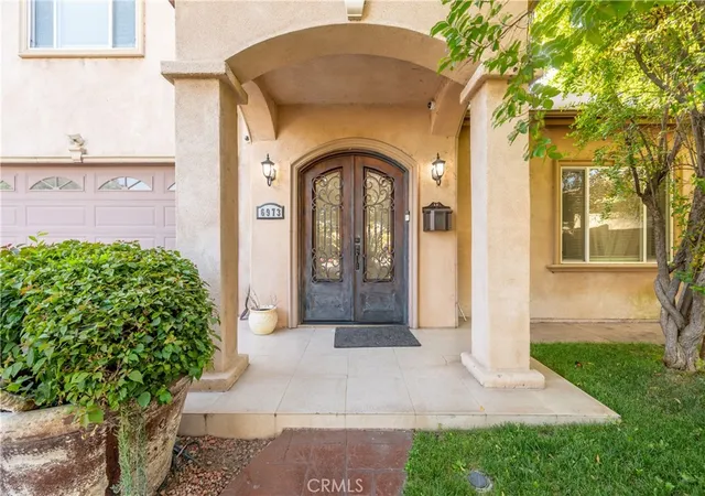 Photo 1 of Sale Pending at 6973 Varna Ave, Van Nuys, CA 91405 | MLS# GD26142777 | Listing updated on 2026-09-23