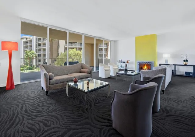 3rd image of 899 Island Dr #302, Rancho Mirage, CA 92270 | MLS# 219149798DA