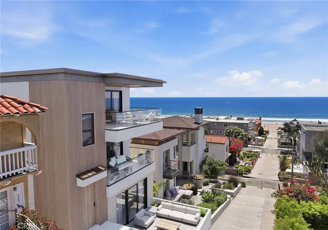 Homes for sale in Manhattan Beach, CA | 222 24Th St, Manhattan Beach, CA 90266 | MLS# SB26141926