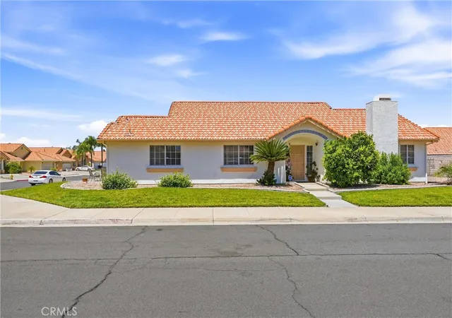 3rd image of 2562 Alegre Ave, Hemet, CA 92545 | MLS# TR26138949