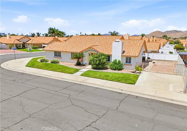 5th image of 2562 Alegre Ave, Hemet, CA 92545 | MLS# TR26138949