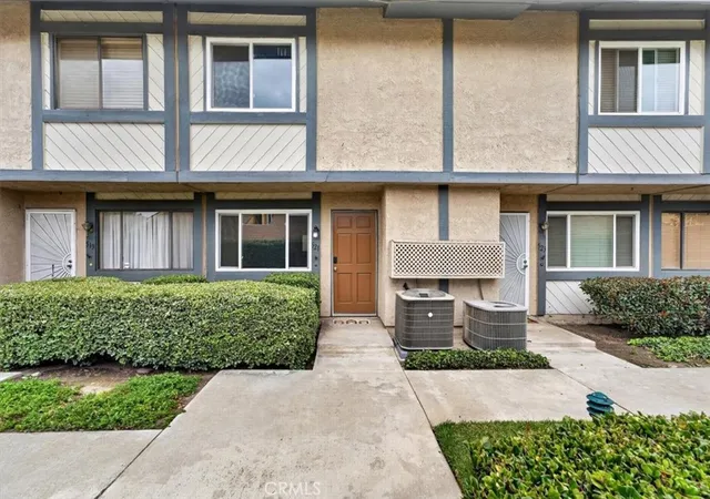 2nd image of 521 West 9th Street, Upland, CA 91786 | MLS# AR26142550