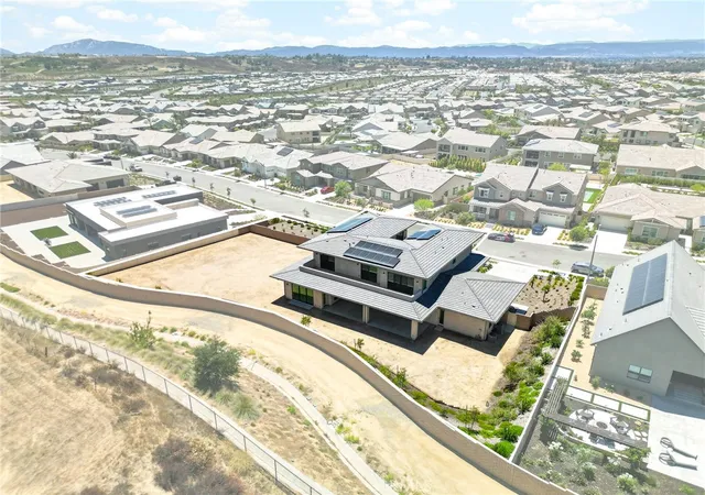 49th image of 39724 Larkspur Ter, Temecula, CA 92591 | MLS# IG26142924