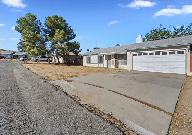 Photo 2 of Single family home for sale at 40015 172nd East, Palmdale, CA 93591 | MLS# SR26142908 | Listing updated on 2026-07-02