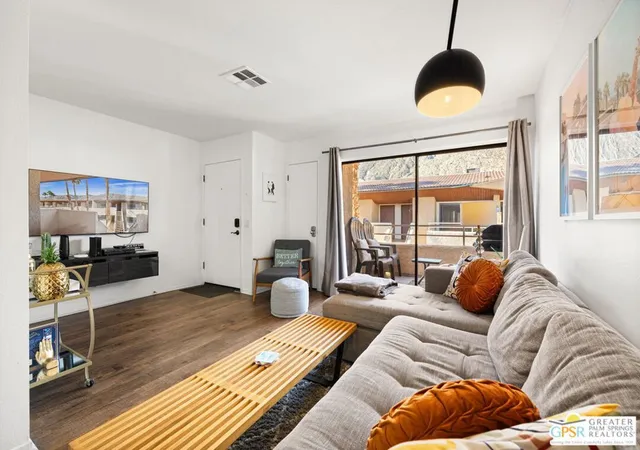 5th image of 470 S Calle Encilia #B15, Palm Springs, CA 92262 | MLS# 26853777PS