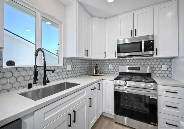 Homes for sale in Imperial Beach, CA | 560 11Th St, Imperial Beach, CA 91932 | MLS# 260015935SD