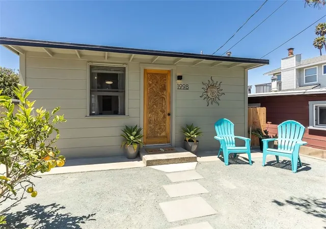 Photo 2 of Single family home for sale at 1998 Circle, Cayucos, CA 93430 | MLS# SC26141935 | Listing updated on 2026-09-22