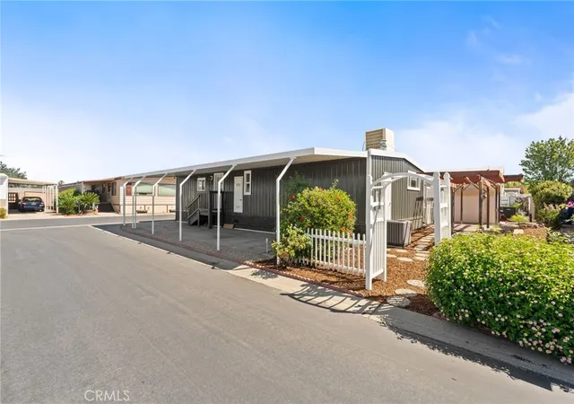2nd image of 1001 Sylmar Ave #173, Clovis, CA 93612 | MLS# FR26142969