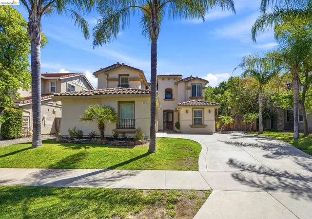 Photo 1 of Single family home for sale at 308 Foothill Dr, Brentwood, CA 94513 | MLS# 41140160 | Listing updated on 2026-10-09
