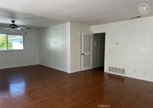 Photo 4 of Condo for sale at 9704 Bickley, Huntington Beach, CA 92646 | MLS# OC26141742 | Listing updated on 2026-09-12