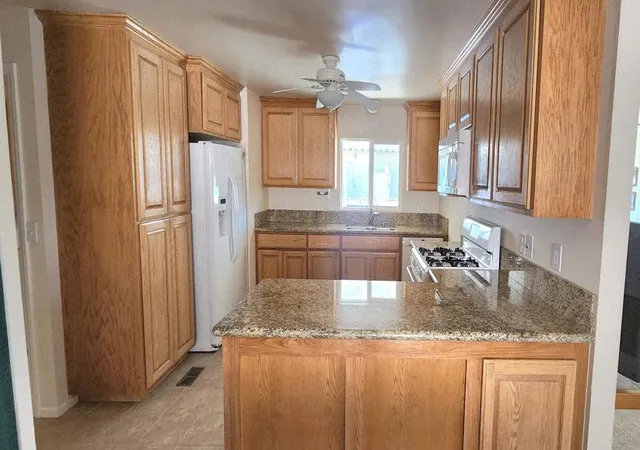 4th image of 73344 Haystack Mountain Dr, Palm Desert, CA 92260 | MLS# 219149815DA