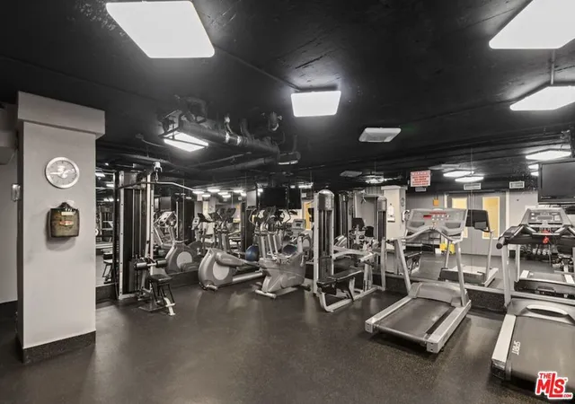 2nd image of 141 S Clark Dr, Los Angeles, CA 90048