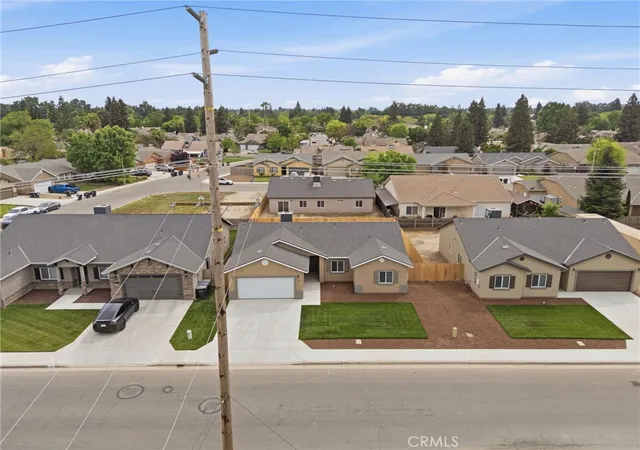 Homes for sale in Visalia, CA | 3447 E Douglas Ave, Visalia, CA 93292 | MLS# FR26143136