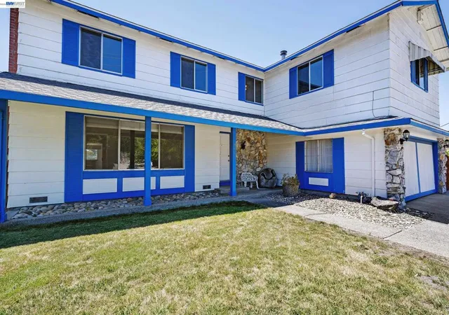 Photo 3 of Single family home for sale at 9423 Olympia Flds Dr, San Ramon, CA 94583 | MLS# 41140175 | Listing updated on 2026-09-17
