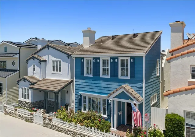 1st image of 428 E Bay Ave, Newport Beach, CA 92661 | MLS# NP26143084