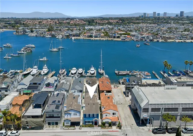 2nd image of 428 E Bay Ave, Newport Beach, CA 92661 | MLS# NP26143084