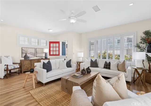 3rd image of 428 E Bay Ave, Newport Beach, CA 92661 | MLS# NP26143084