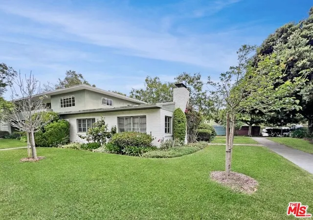 Photo 2 of Condo for sale at 5340 1/4 Village, Los Angeles, CA 90016 | MLS# 26853705 | Listing updated on 2026-07-14