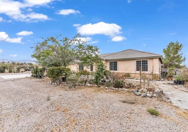 2nd image of 12008 Sierra Vista, Phelan, CA 92371 | MLS# PW26143198