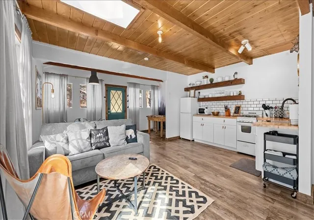 Photo 4 of House for sale at 573 Spruce, Sugarloaf, CA 92386 | MLS# IG26143238 | Listing updated on 2026-07-01