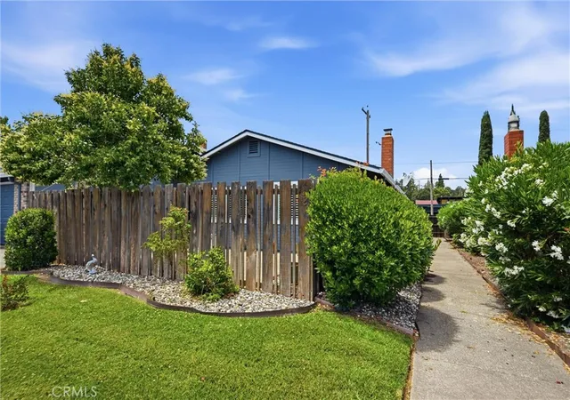 2nd image of 1741 Montana Vista, Lakeport, CA 95453 | MLS# LC26143256