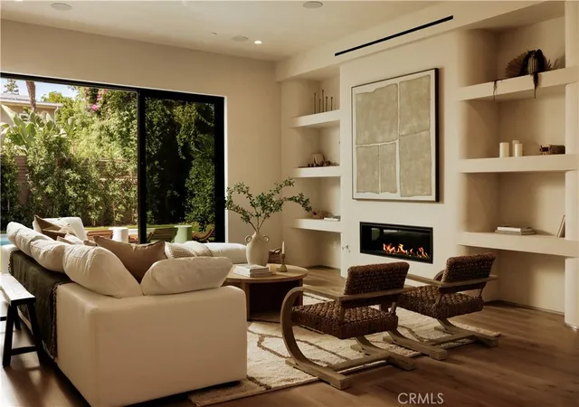 2nd image of 13853 Chandler, Sherman Oaks, CA 91401 | MLS# GD26142492