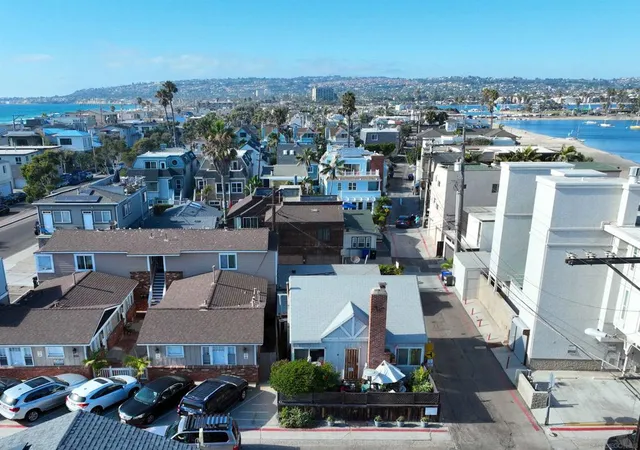 Photo 2 of Multi family home for sale at 3510 Bayside Ln, San Diego, CA 92109 | MLS# 260015976SD | Listing updated on 2026-07-10
