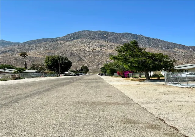 11th image of 14547 Mission St, Cabazon, CA 92230 | MLS# IG26137360