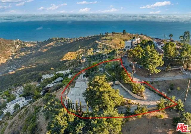 Photo 1 of Land for sale at 21740 Azurelee Dr, Malibu, CA 90265 | MLS# 26849197 | Listing updated on 2026-07-09