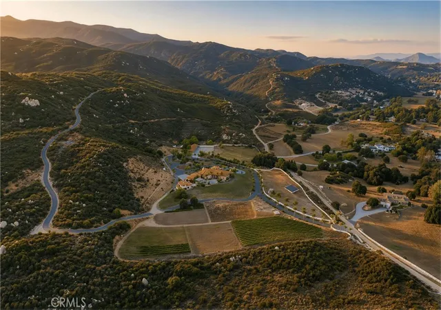 Homes for sale in Murrieta, CA | 37565 Calle De Companero, Murrieta, CA 92562 | MLS# OC26142001