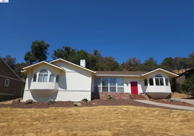 1st image of 13312 Thistle Loop, Penn Valley, CA 95946 | MLS# 41140199