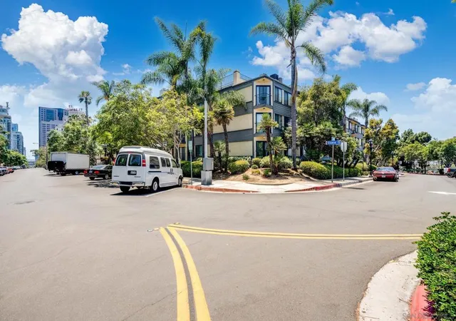 Homes for sale in San Diego, CA | 1650 8th Ave, San Diego, CA 92101 | Houzeo