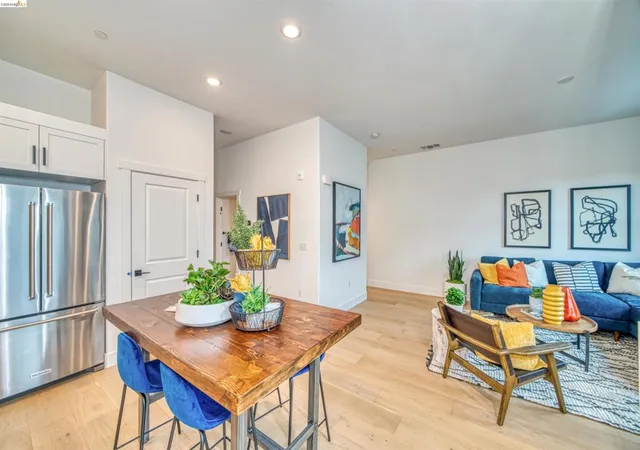 3rd image of 28929 Parkridge Loop #80, Hayward, CA 94544 | MLS# 41140205