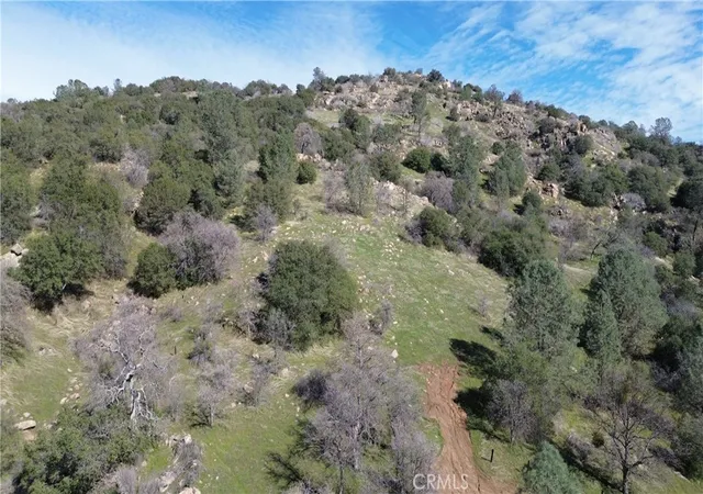 3rd image of 25 Buckaroo Ln, Auberry, CA 93602 | MLS# FR26143415