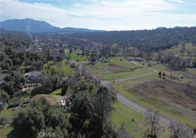 5th image of 25 Buckaroo Ln, Auberry, CA 93602 | MLS# FR26143415