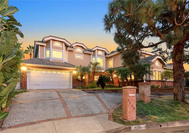 Photo 4 of Single family home for sale at 2226 Cielo, Arcadia, CA 91006 | MLS# AR26143430 | Listing updated on 2026-10-02