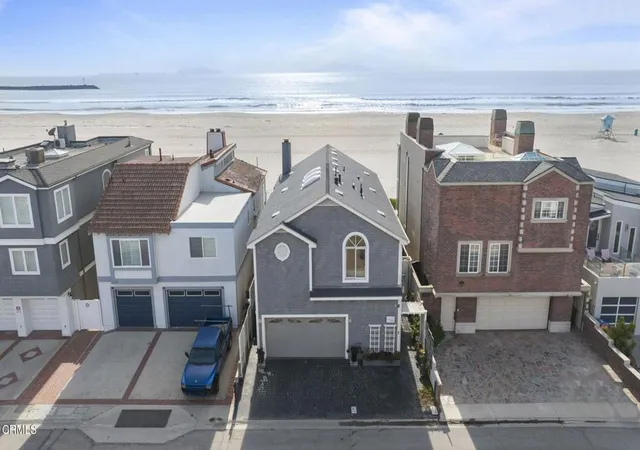 1st image of 3541 Ocean Dr, Oxnard, CA 93035 | MLS# V1-37335