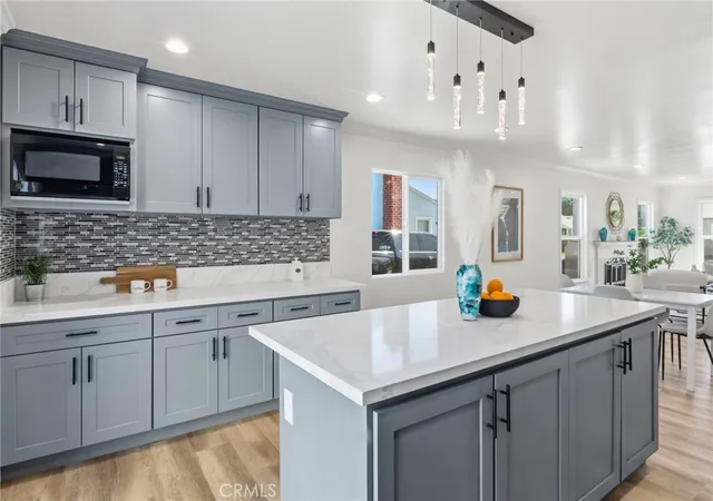 Listing Photo 4 - Condo for sale in building located at 5711 Rocket, Lakewood, CA 90713
