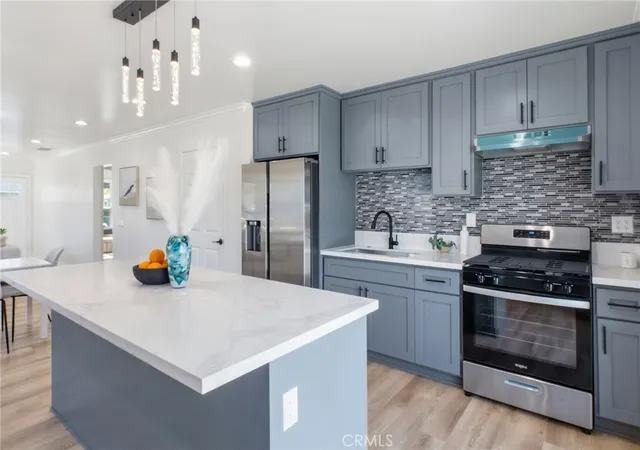 Listing Photo 5 - Condo for sale in building located at 5711 Rocket, Lakewood, CA 90713