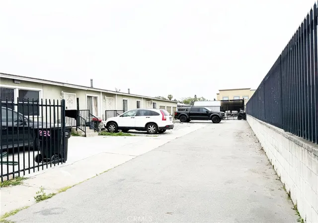 2nd image of 1330 S Reservoir St, Pomona, CA 91766 | MLS# OC26143459