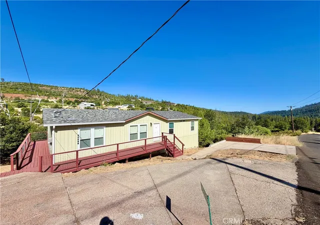 2nd image of 15320 Trinity Rd, Cobb, CA 95426 | MLS# LC26142977