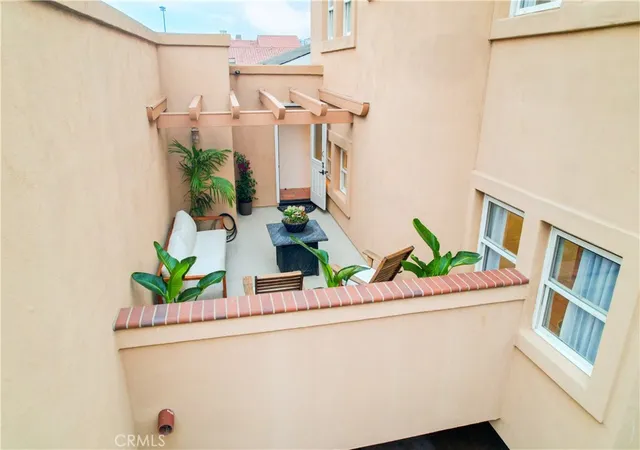 Homes for sale in Redondo Beach, CA | 214 N Irena #B, Redondo Beach, CA 90277 | MLS# SB26143091